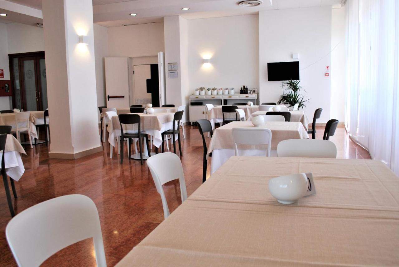 Park Hotel Mar Grande Taranto Luaran gambar