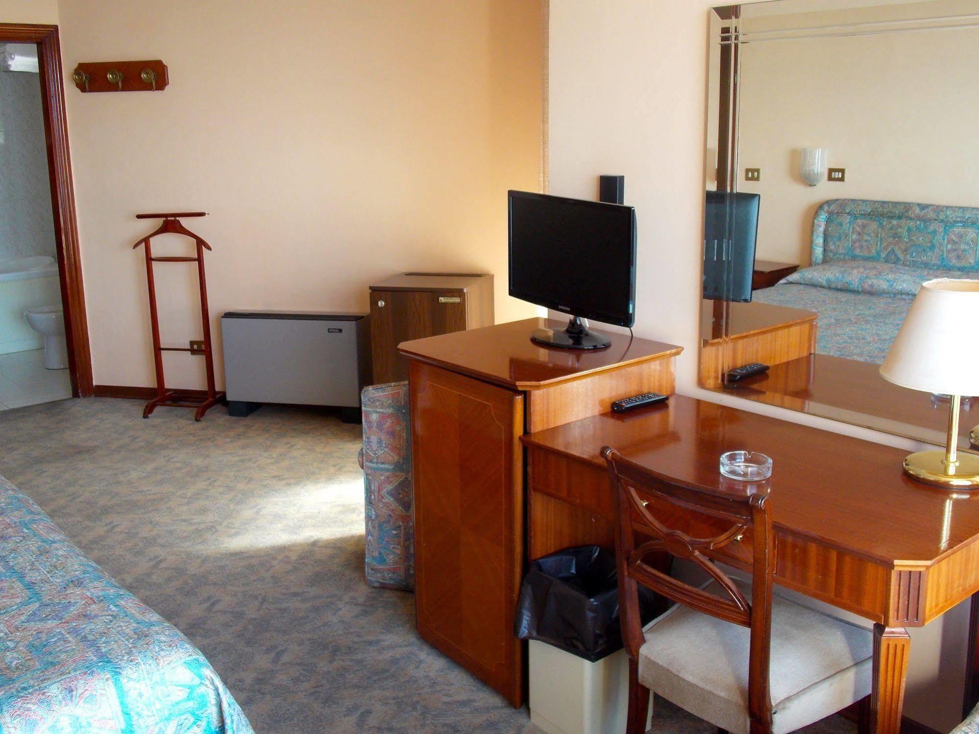 Park Hotel Mar Grande Taranto Luaran gambar